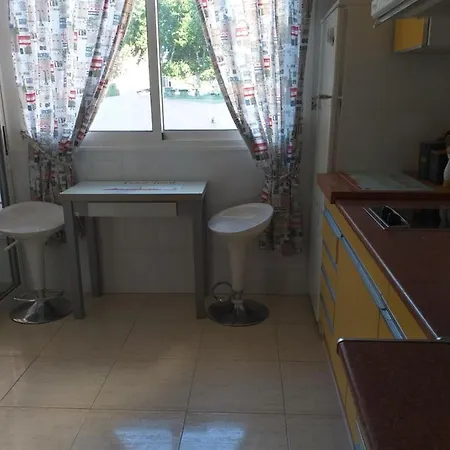 Apartamento Mediterraneo Beach Appartement *